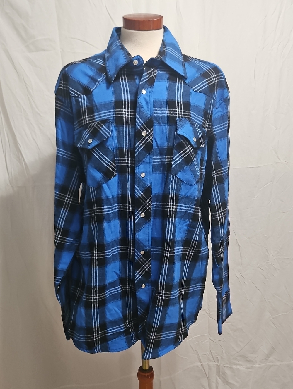Wrangler Blue and Black Plaid Button-Down Flannel Shirt